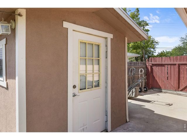 12 Sherman Ct, Longmont, CO 80501