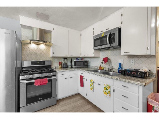 12 Sherman Ct, Longmont, CO 80501