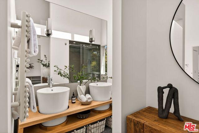 2409 Wilson Avenue, Venice, CA 90291