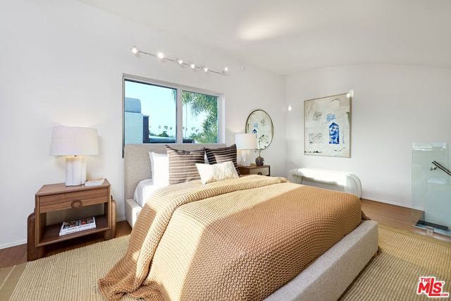 2409 Wilson Avenue, Venice, CA 90291