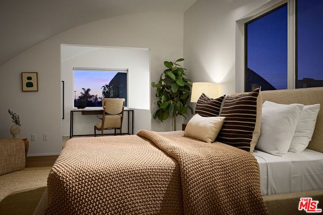 2409 Wilson Avenue, Venice, CA 90291