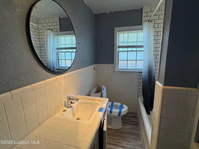 1404 W 7th Street, Plainview, TX 79072