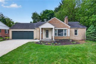1129 Stratford Avenue NE, Massillon, OH 44646