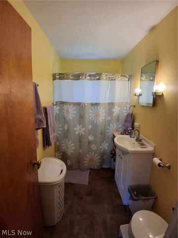 68490 Elm Street, Bridgeport, OH 43912