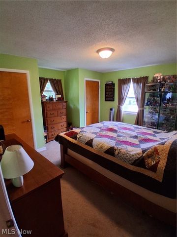 68490 Elm Street, Bridgeport, OH 43912