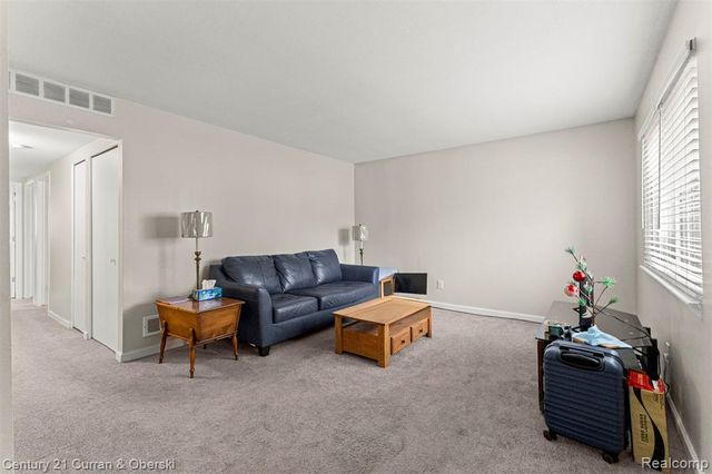 27423 Groveland Street, Madison Heights, MI 48071