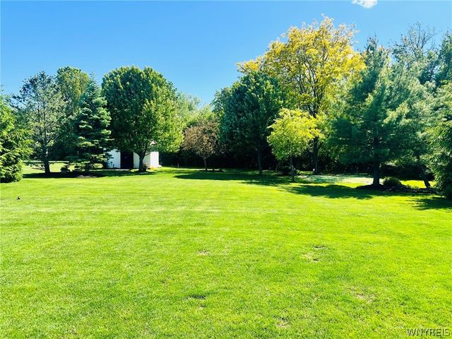 3454 Heatherwood Drive, Hamburg, NY 14075