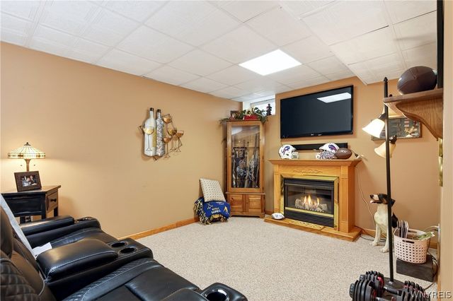 3454 Heatherwood Drive, Hamburg, NY 14075