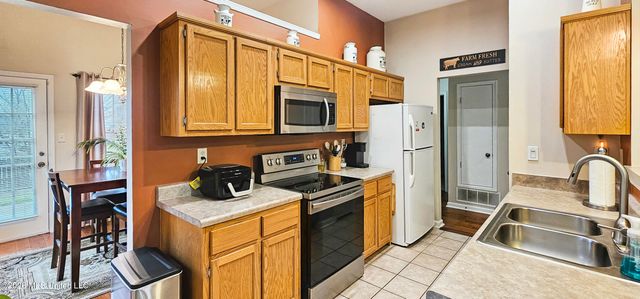 3783 Conrail Circle, Horn Lake, MS 38637