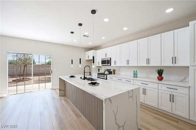 1312 Pacific Terrace Drive, Las Vegas, NV 89128