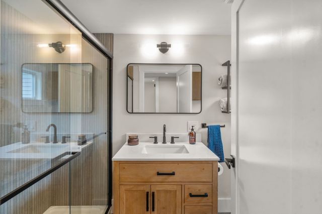 52 Calef Ave, Swansea, MA 02777