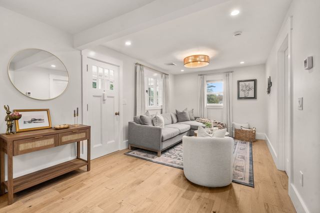 52 Calef Ave, Swansea, MA 02777