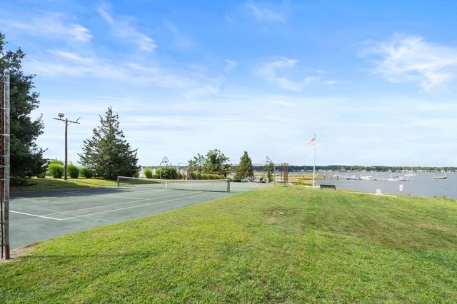 52 Calef Ave, Swansea, MA 02777
