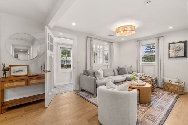 52 Calef Ave, Swansea, MA 02777