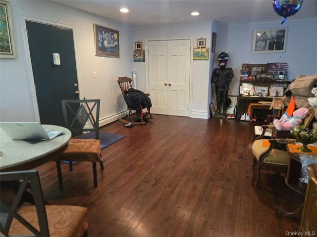 13 Granada Crescent 7, White Plains, NY 10603