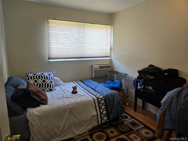 13 Granada Crescent 7, White Plains, NY 10603