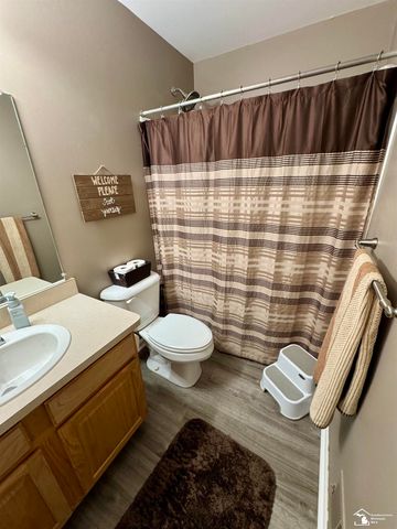 7040 Poplar Drive, Ypsilanti, MI 48197