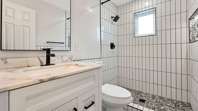 1216 E Desert Park Lane, Phoenix, AZ 85020