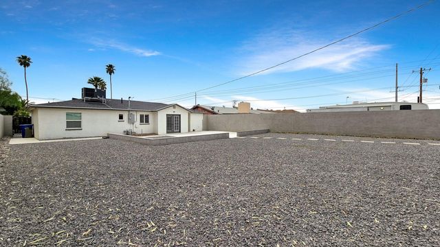 1216 E Desert Park Lane, Phoenix, AZ 85020