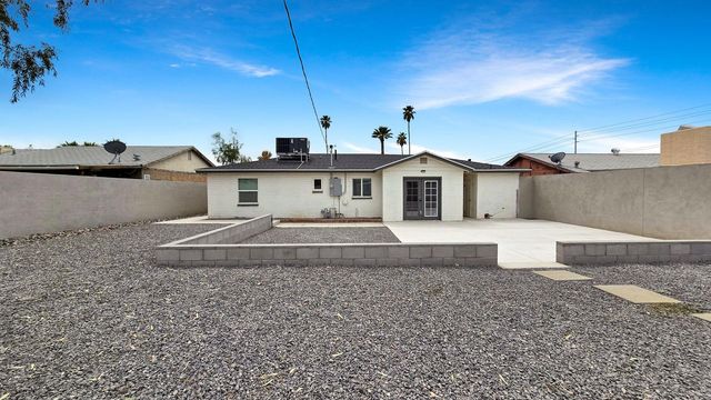 1216 E Desert Park Lane, Phoenix, AZ 85020