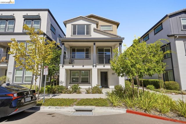 2825 Crusader ST, Alameda, CA 94501