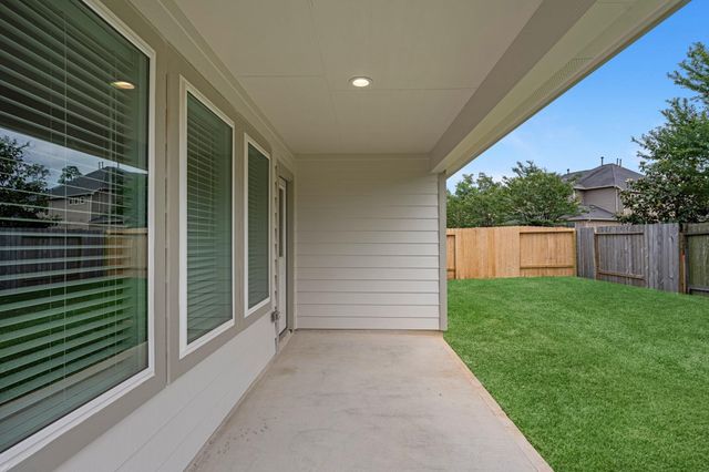 1763 Pecan Woods Lane, Conroe, TX 77301