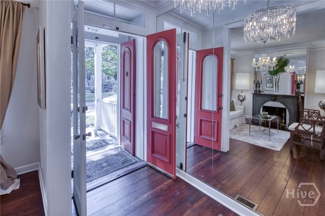 214 E Liberty Street, Savannah, GA 31401