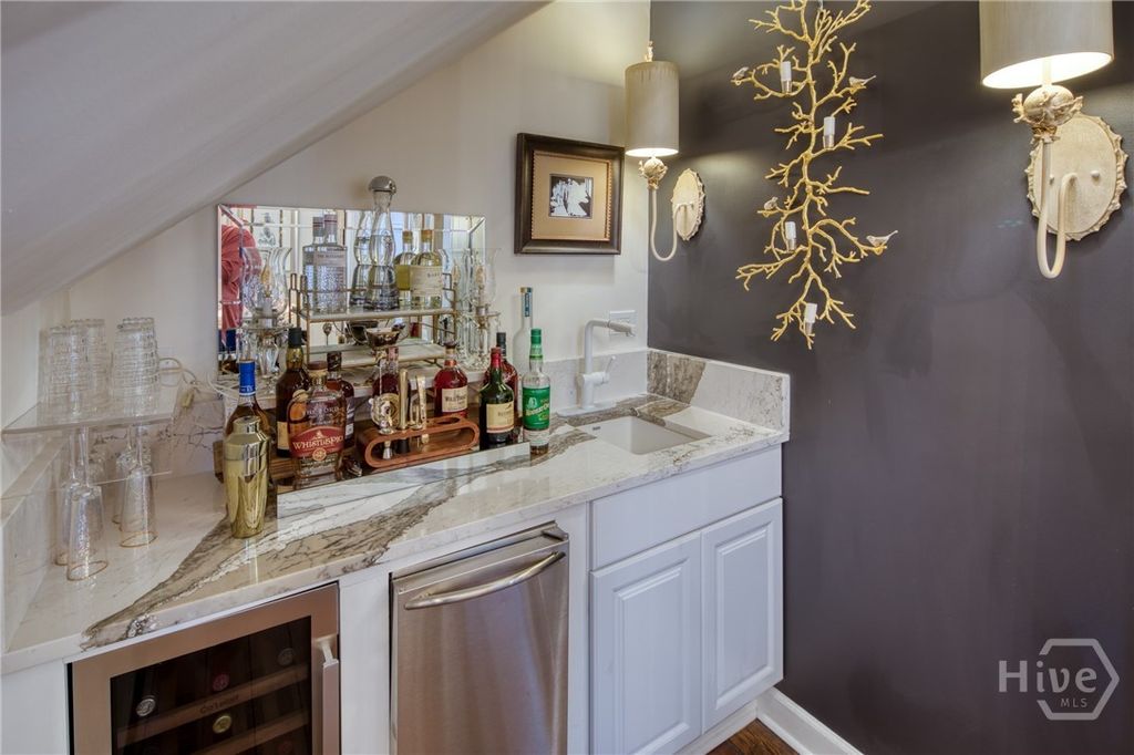 Image 11 of property listing at 214 E Liberty Street, Savannah, GA 31401