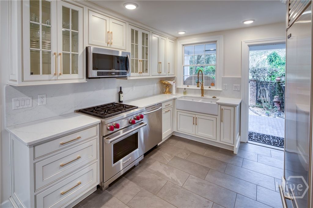 Image 18 of property listing at 214 E Liberty Street, Savannah, GA 31401