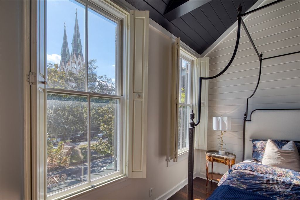 Image 22 of property listing at 214 E Liberty Street, Savannah, GA 31401