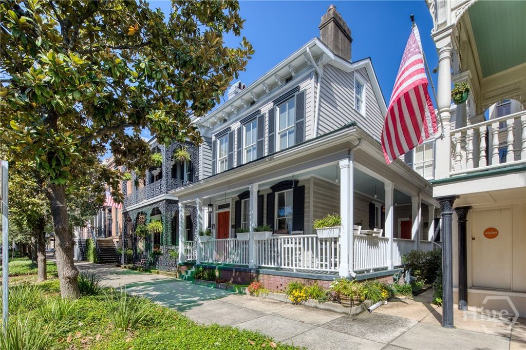 Image 3 of property listing at 214 E Liberty Street, Savannah, GA 31401
