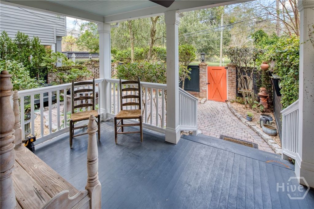 Image 30 of property listing at 214 E Liberty Street, Savannah, GA 31401