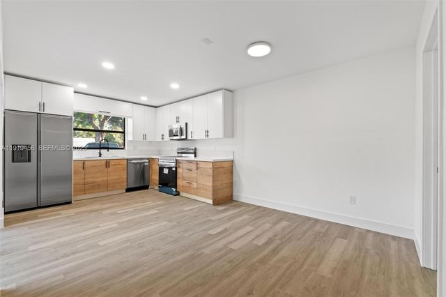 14201 SW 94th Cir Ln 103-5, Miami, FL 33186