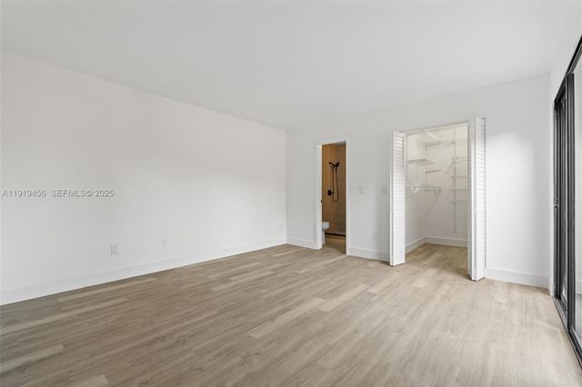 14201 SW 94th Cir Ln 103-5, Miami, FL 33186