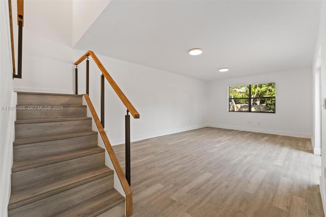 14201 SW 94th Cir Ln 103-5, Miami, FL 33186