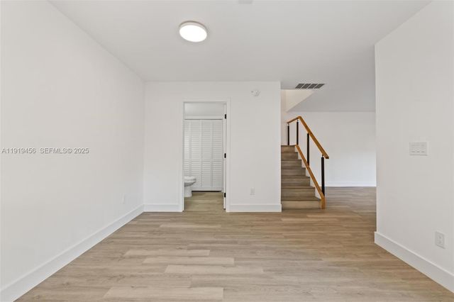 14201 SW 94th Cir Ln 103-5, Miami, FL 33186