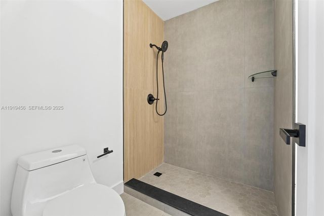 14201 SW 94th Cir Ln 103-5, Miami, FL 33186