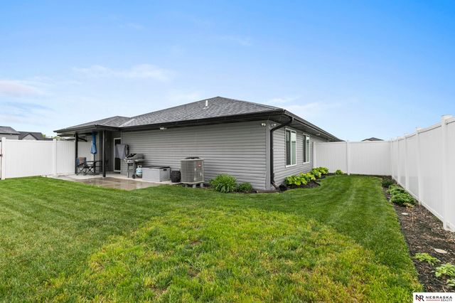 3532 Holly Blue Drive, Lincoln, NE 68504