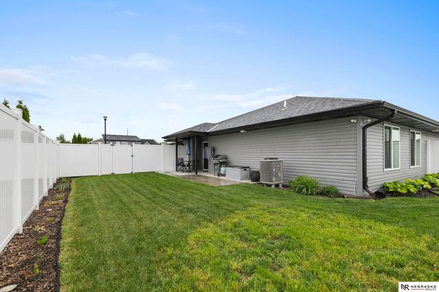3532 Holly Blue Drive, Lincoln, NE 68504
