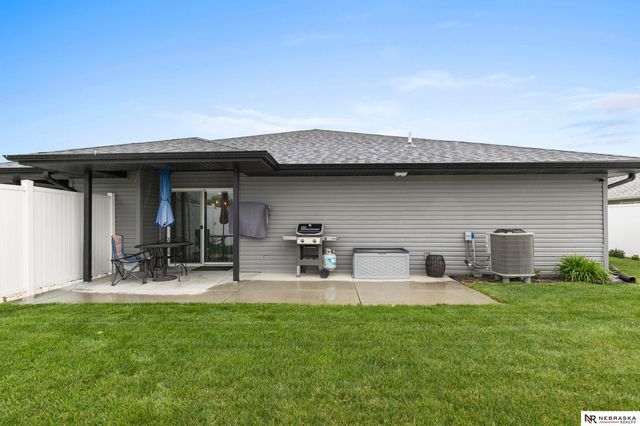 3532 Holly Blue Drive, Lincoln, NE 68504