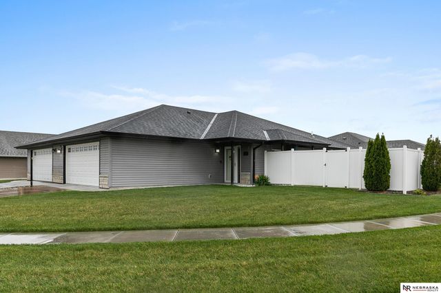 3532 Holly Blue Drive, Lincoln, NE 68504