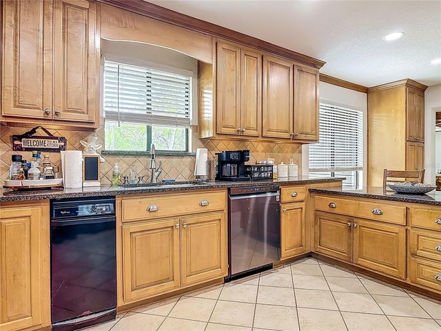 2420 QUAILS ROOST PLACE, De Leon Springs, FL 32130