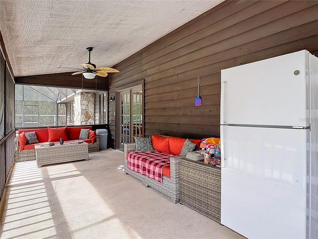 2420 QUAILS ROOST PLACE, De Leon Springs, FL 32130