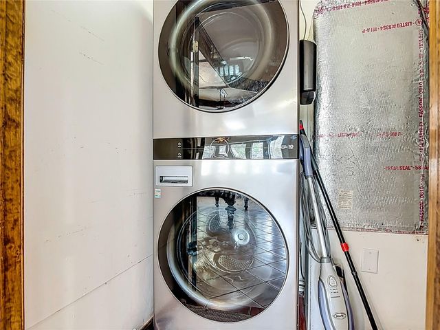 2420 QUAILS ROOST PLACE, De Leon Springs, FL 32130