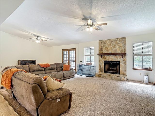 2420 QUAILS ROOST PLACE, De Leon Springs, FL 32130