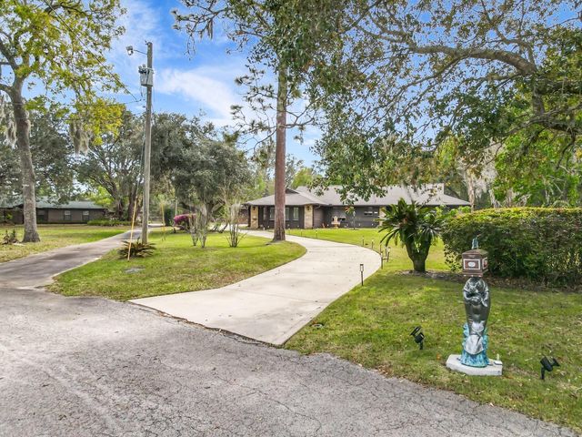 2420 QUAILS ROOST PLACE, De Leon Springs, FL 32130