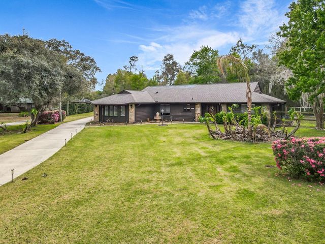 2420 QUAILS ROOST PLACE, De Leon Springs, FL 32130