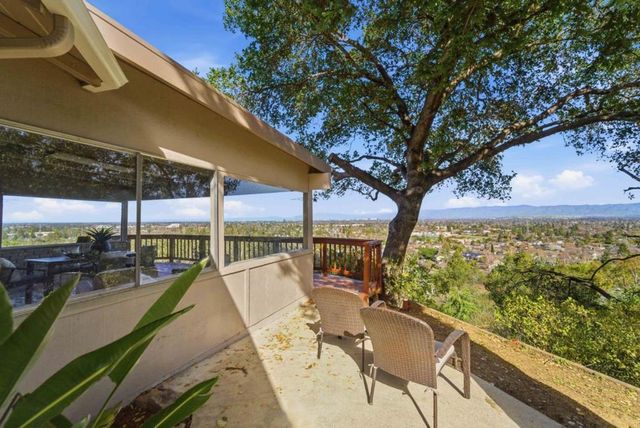 15245 Francis Oaks Way, Los Gatos, CA 95032