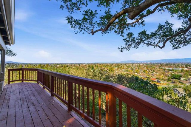 15245 Francis Oaks Way, Los Gatos, CA 95032