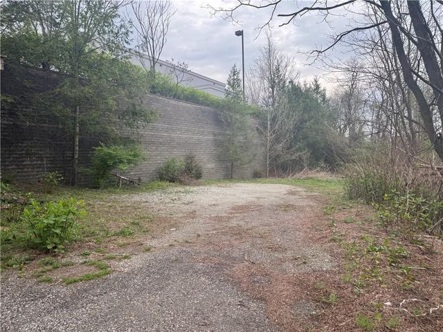 6150 Saltsburg Road, Penn Hills, PA 15147
